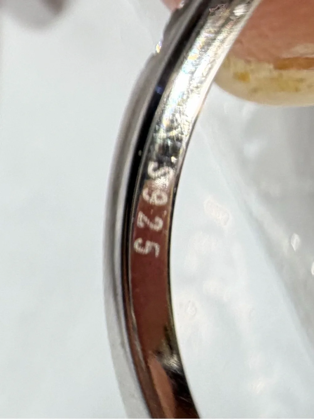 N/A elegant halo